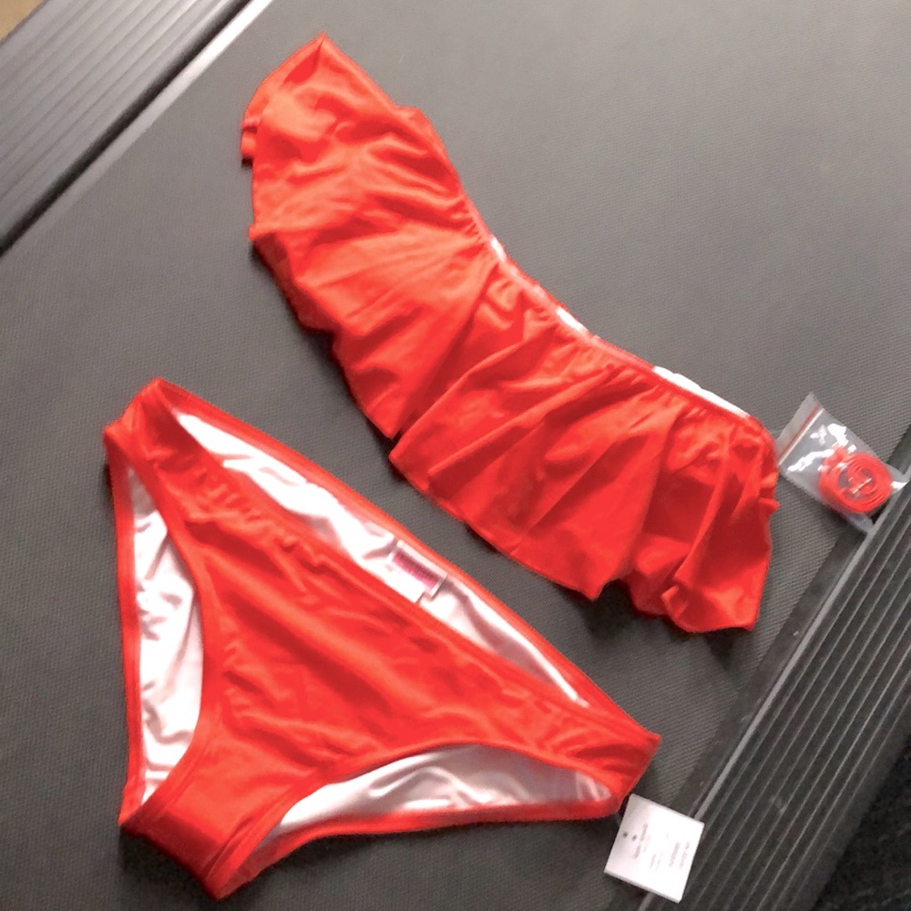 KATE SPADE (L) Hot Cherry 2 Piece Swimwear